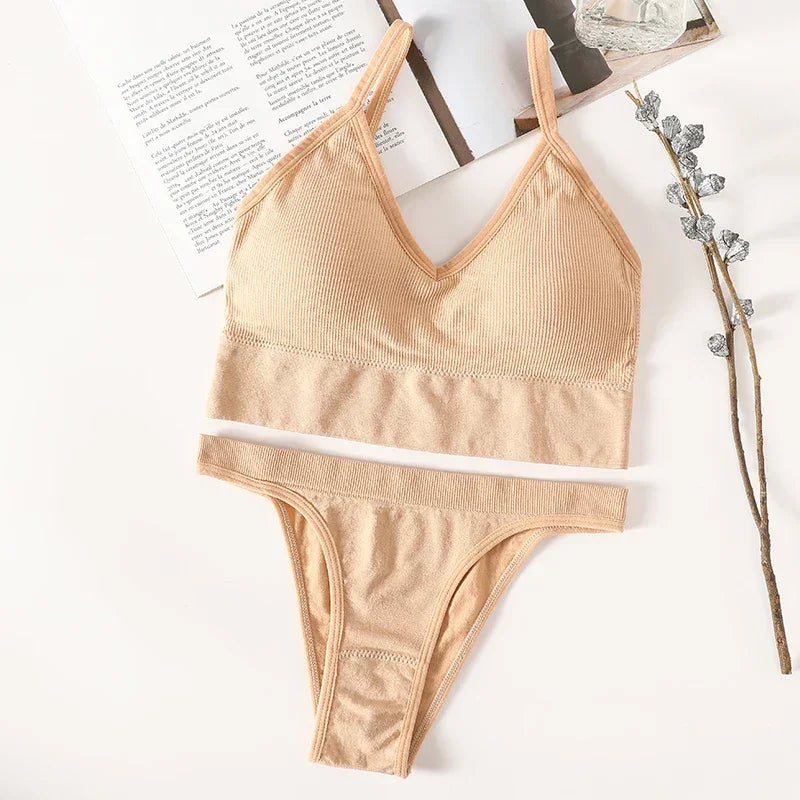 Women Seamless Bra Set Low Rise Brazilian Panties - Empire P.E