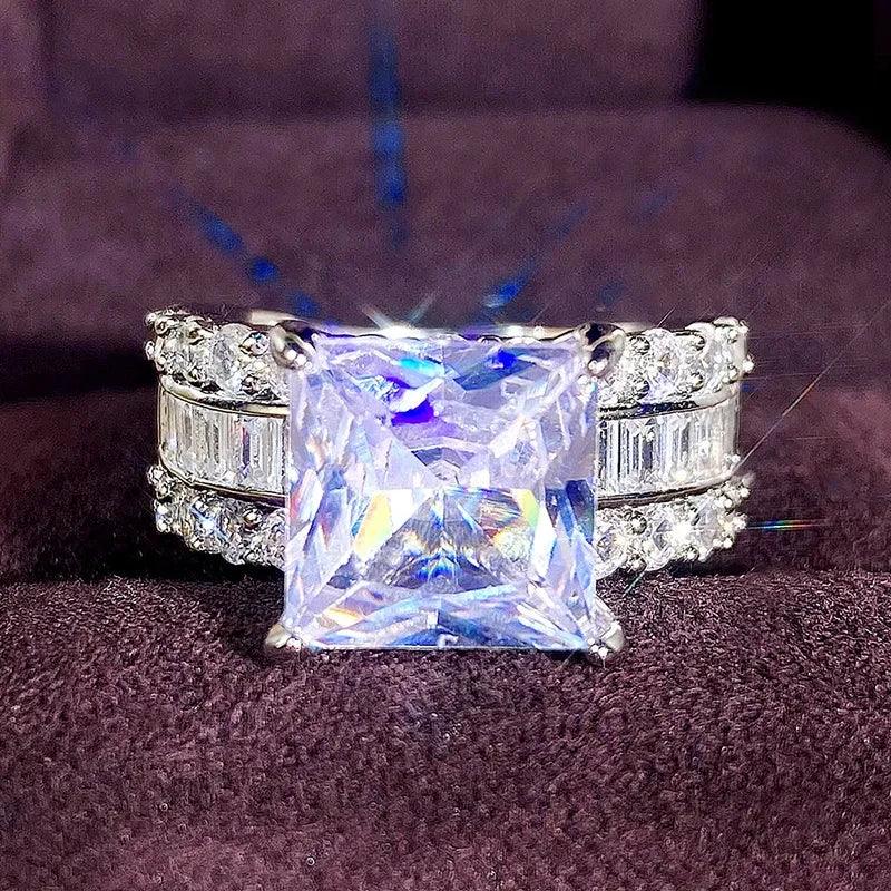 2025 New Light Luxury Style High-end Ring Exaggerated Shiny - Empire P.E