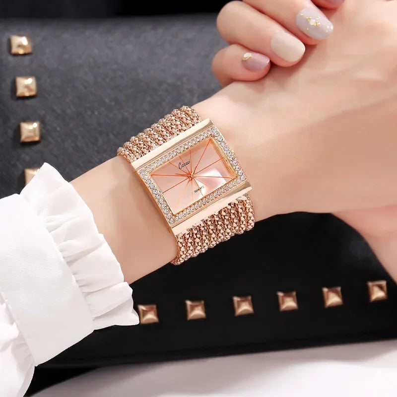 Women Square Bracelet Golden Watches - Empire P.E