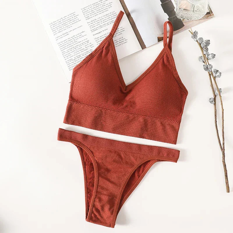 Women Seamless Bra Set Low Rise Brazilian Panties - Empire P.E