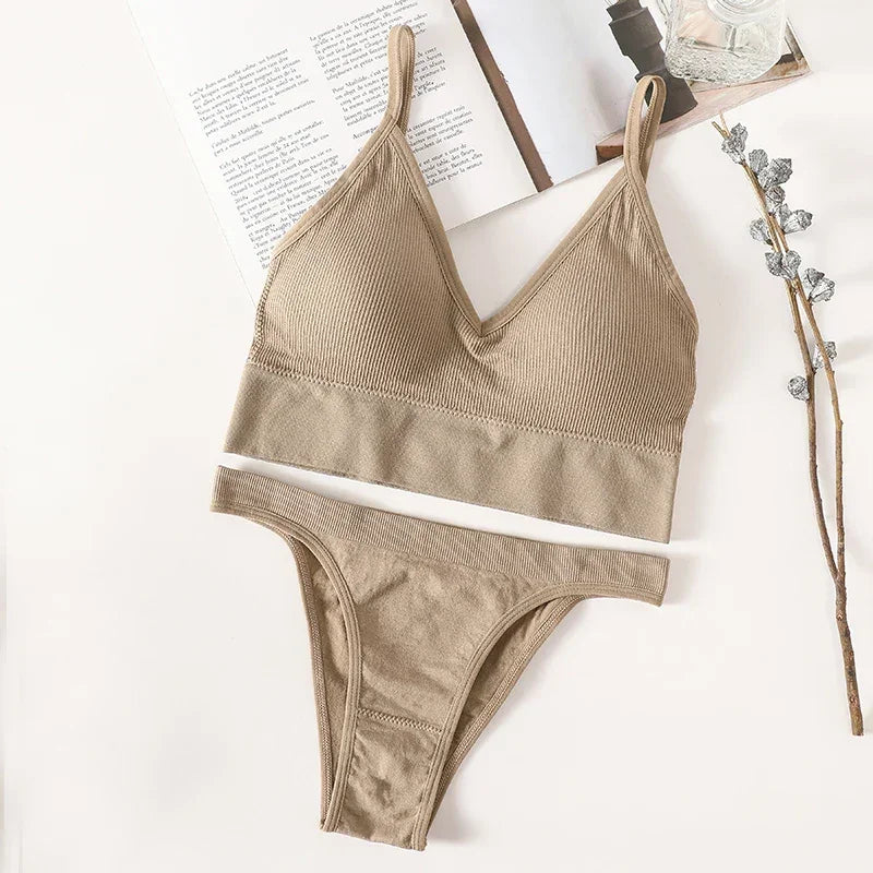 Women Seamless Bra Set Low Rise Brazilian Panties - Empire P.E