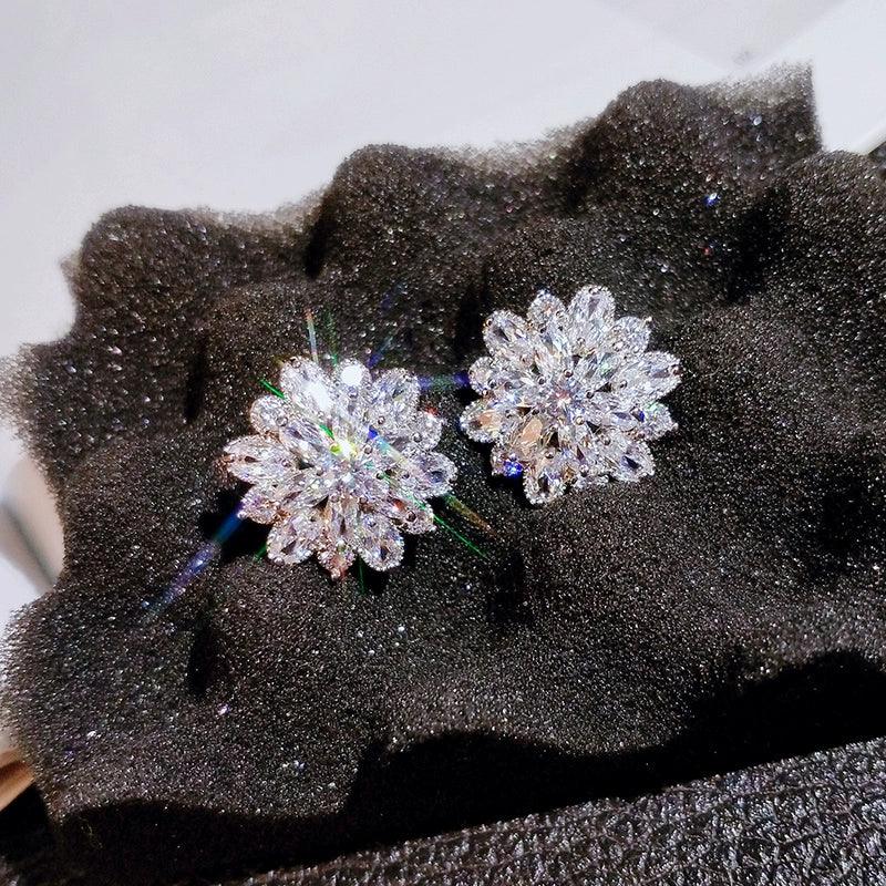 Silver Needle Snowflake Ear Stud - Empire P.E