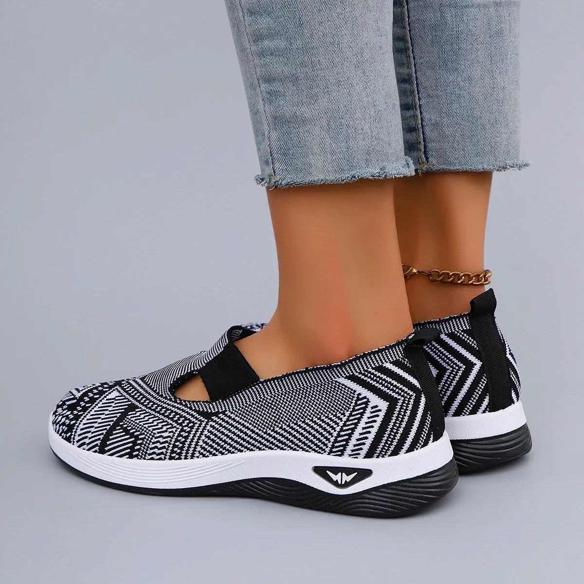 Women's summer breathable mesh flat shoes