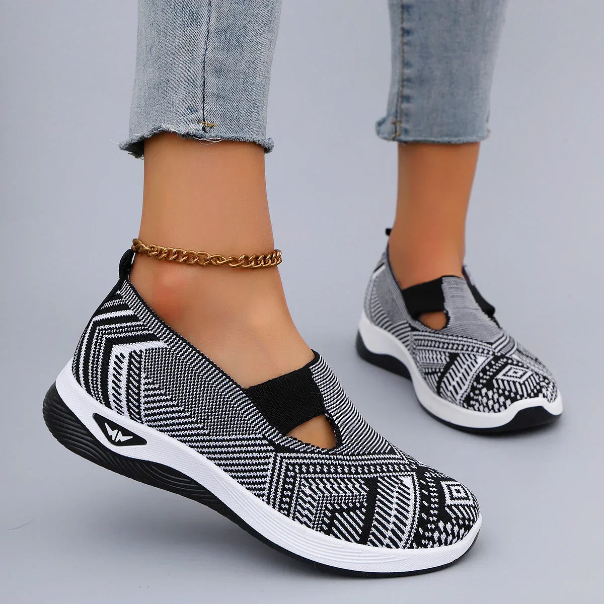 Women's summer breathable mesh flat shoes