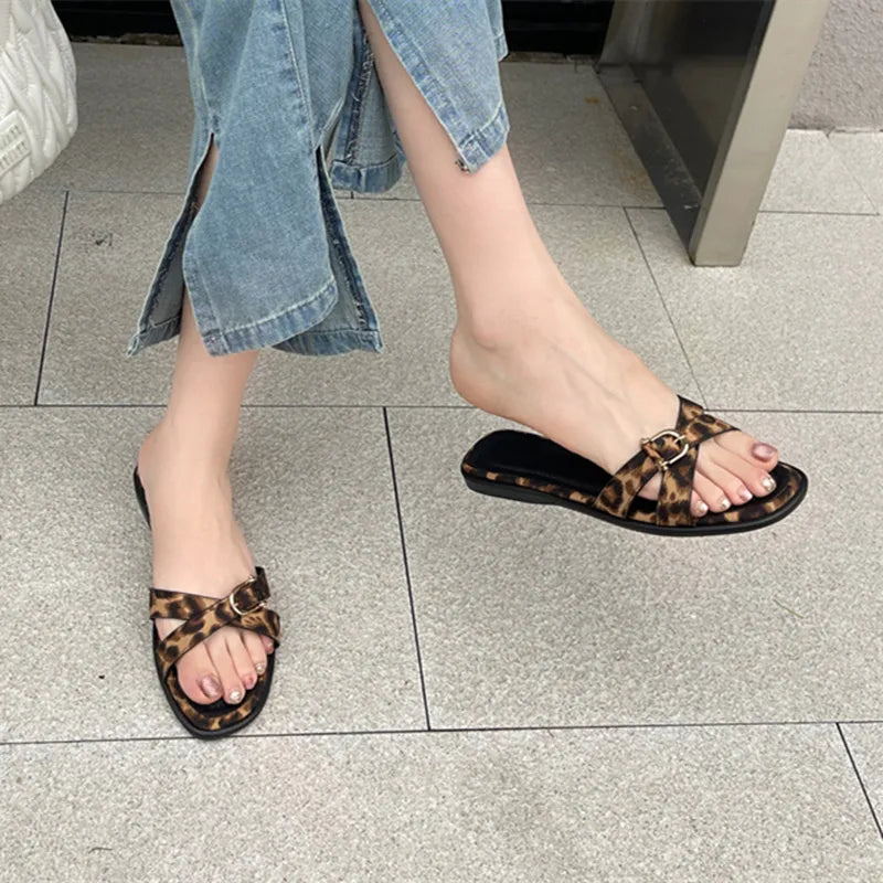 New Women Fashion Leopard Print Flip Flops