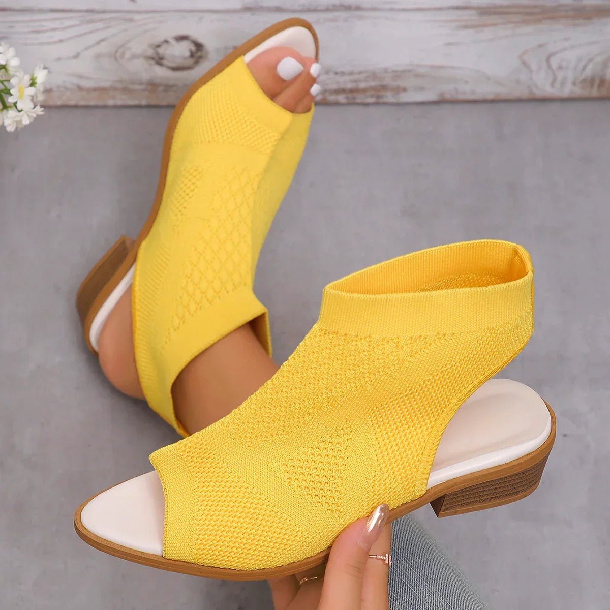 2024 New Summer Fashion Casual Comfortable Sandals