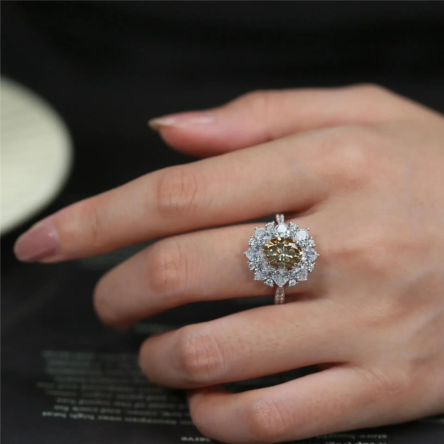 Women Moissanite Ring s925 Silver Oval Cut - Empire P.E