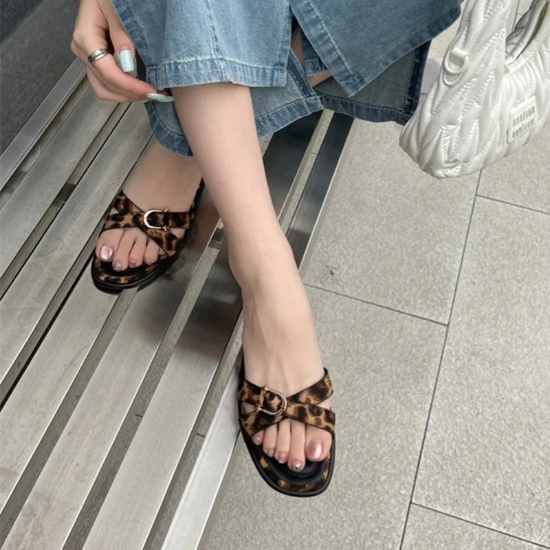 New Women Fashion Leopard Print Flip Flops
