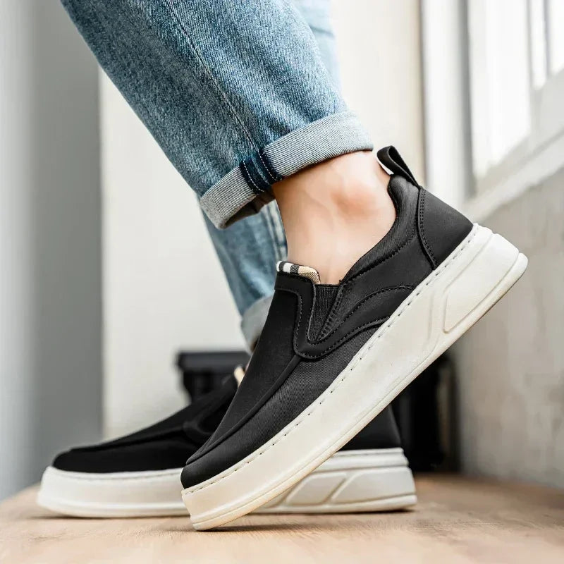 Fashionable Casual Flat-heeled Men's Shoes - Empire P.E