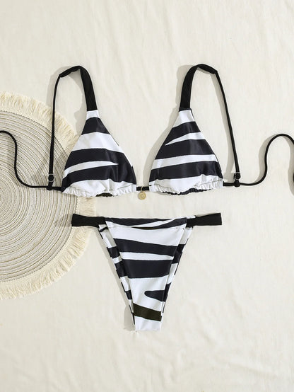 2026 new European and American triangle cup printed sexy bikini split swimsuit