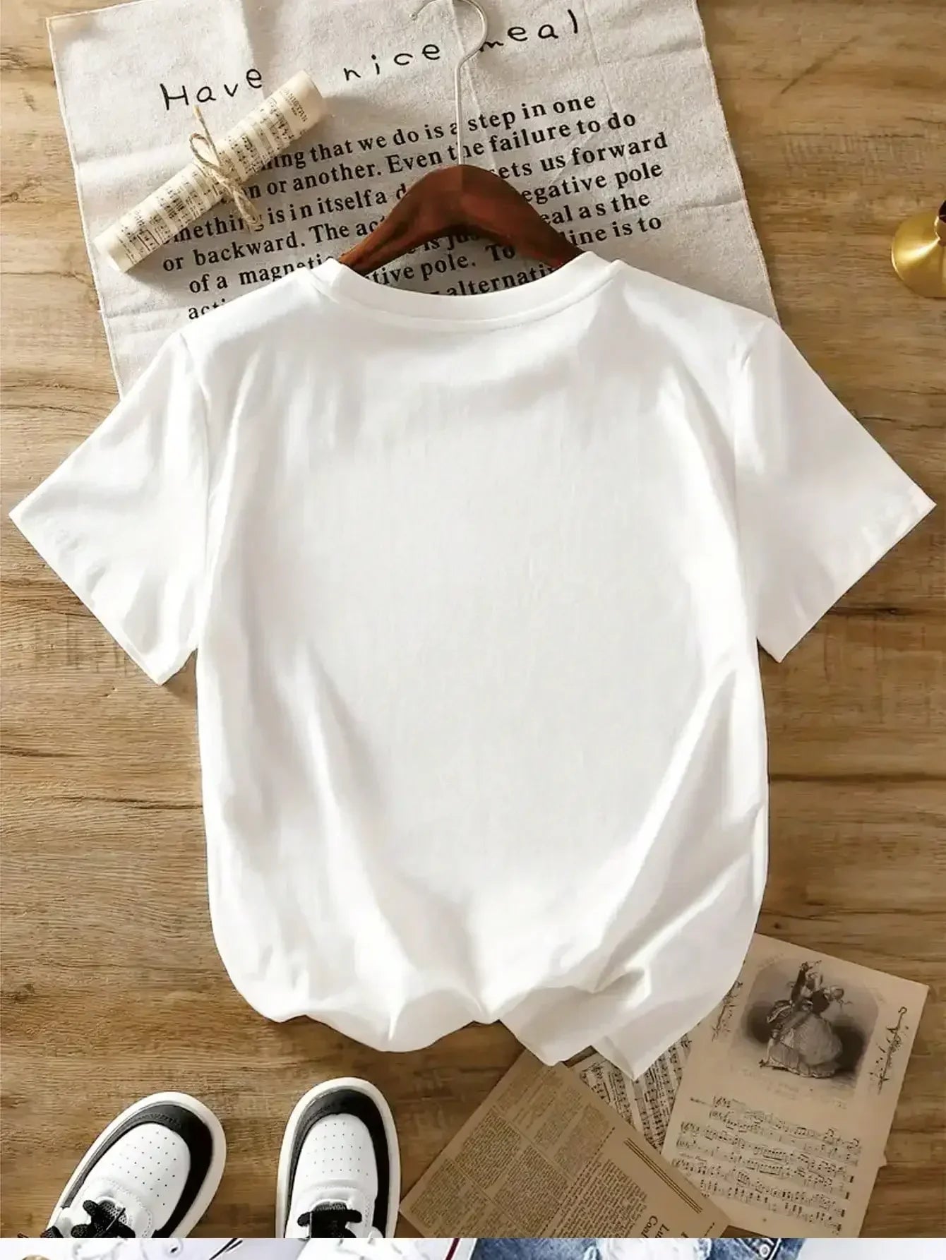 Women Teddy Bear Balloon Printed Short Sleeved T-shirt - Empire P.E