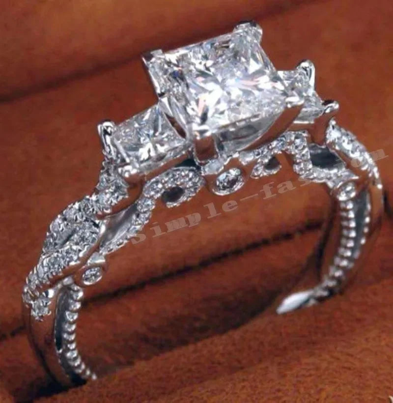 925 Sterling silver Moissanite - Empire P.E